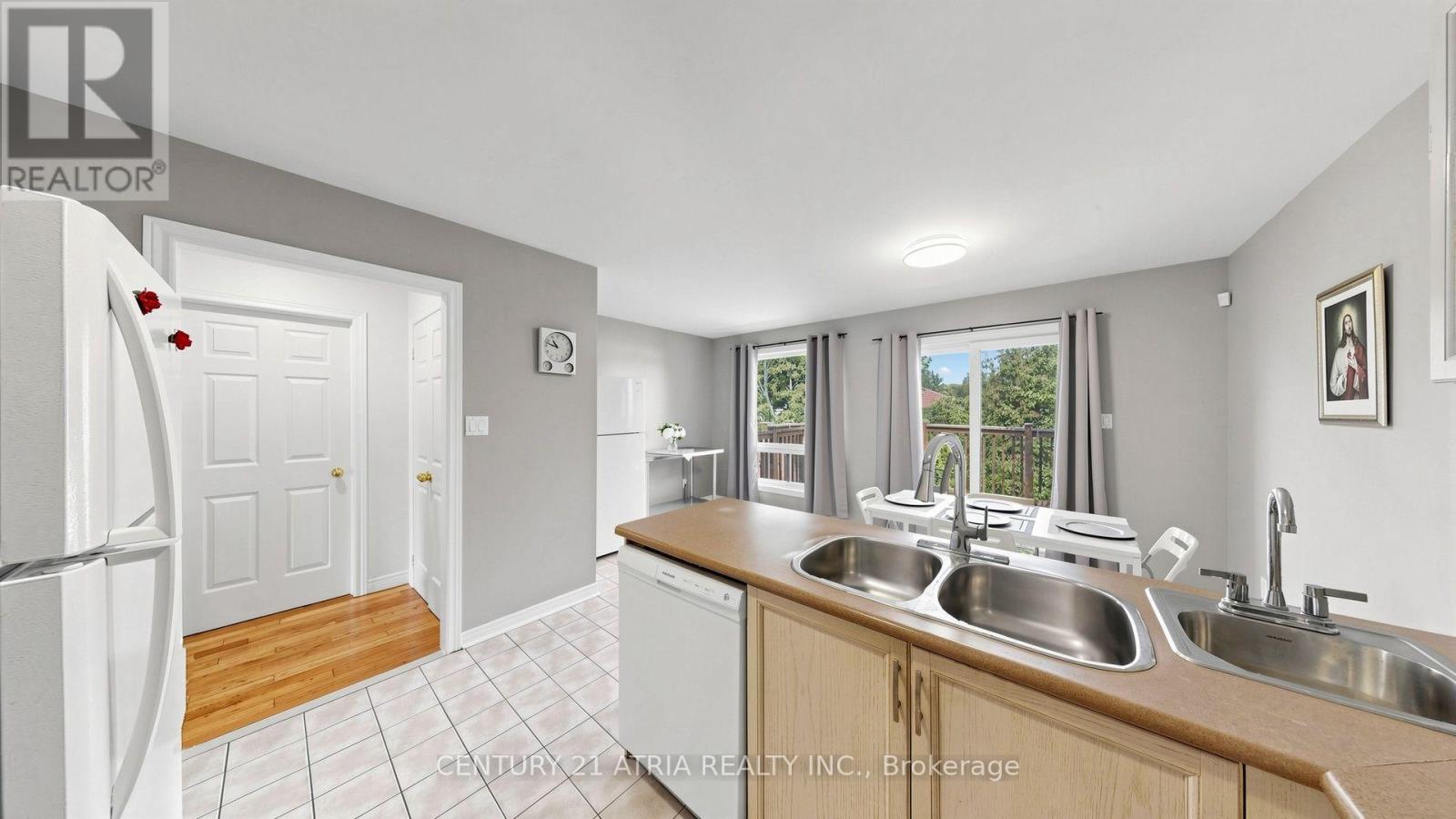 102 Huntington Crescent, Clarington, Ontario  L1E 3C5 - Photo 13 - E13655324