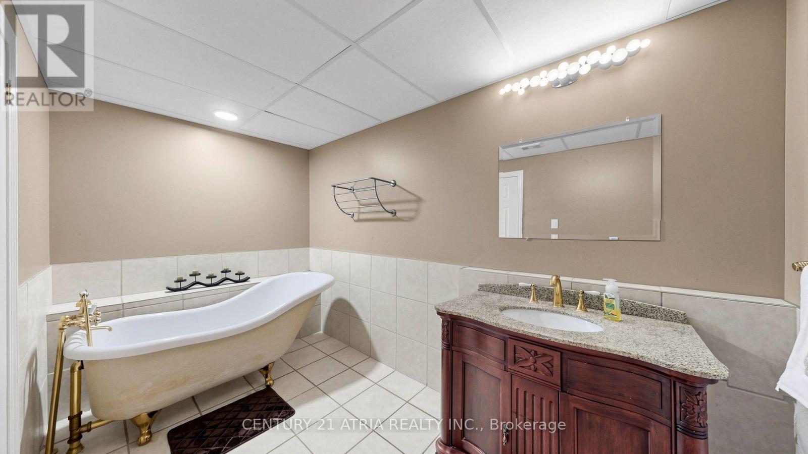 102 Huntington Crescent, Clarington, Ontario  L1E 3C5 - Photo 21 - E13655324