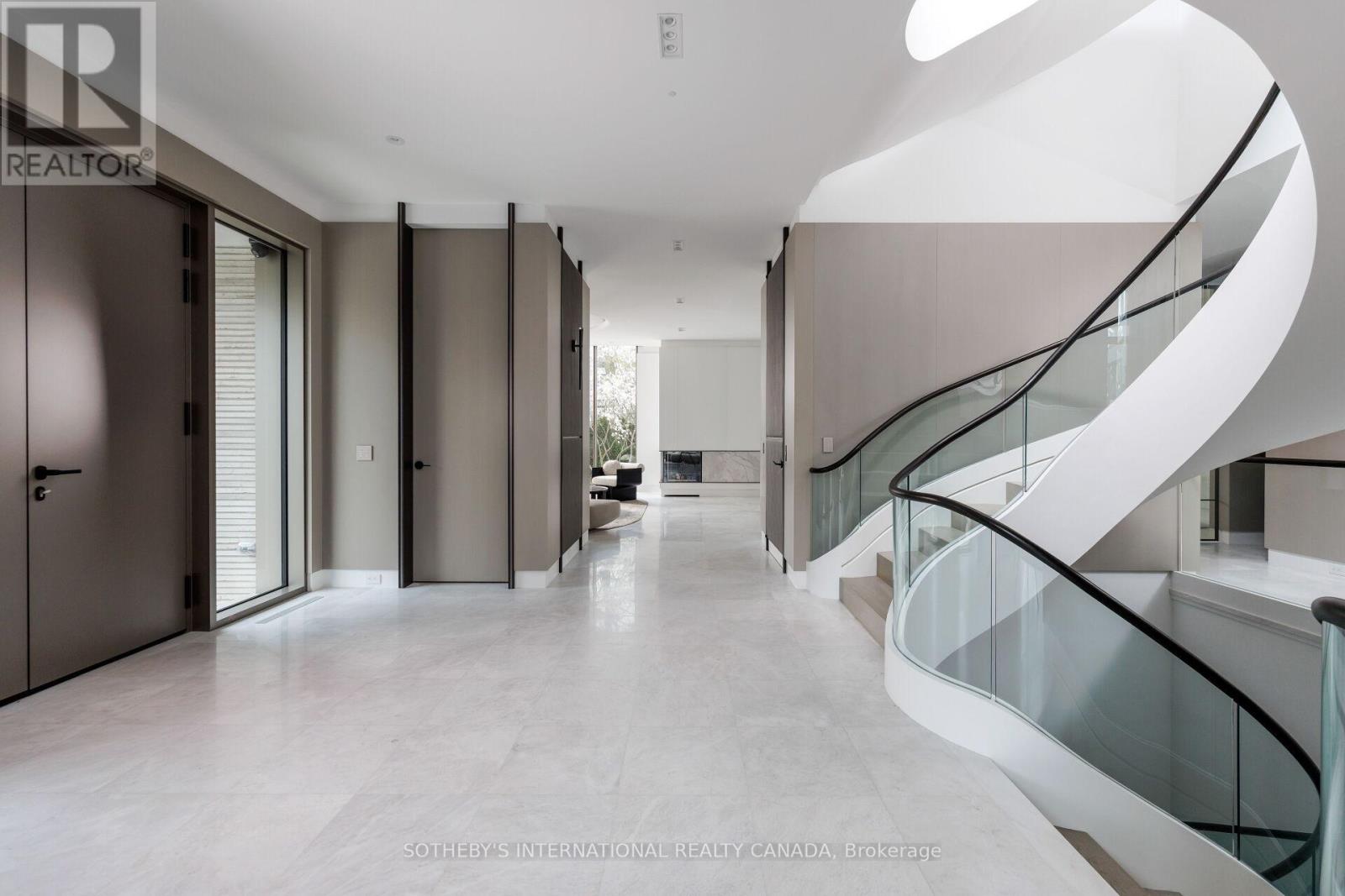 211 Dunvegan Road, Toronto, Ontario M5P 2P3 - Photo 20 - C13653822