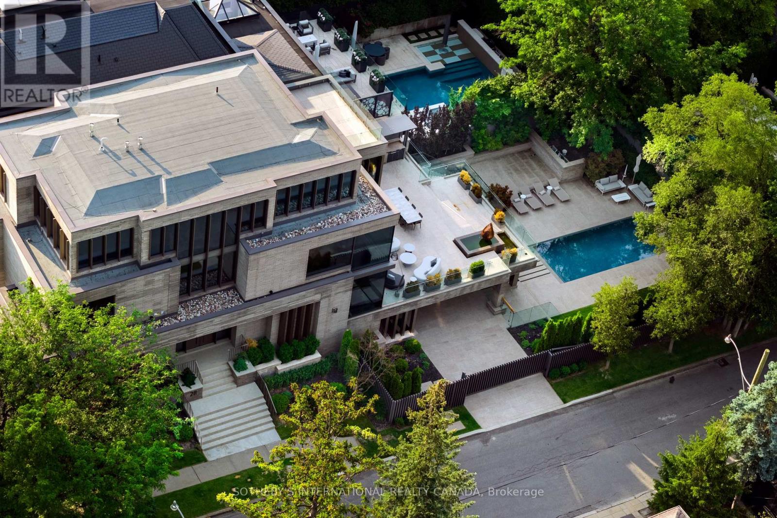 211 Dunvegan Road, Toronto, Ontario M5P 2P3 - Photo 6 - C13653822