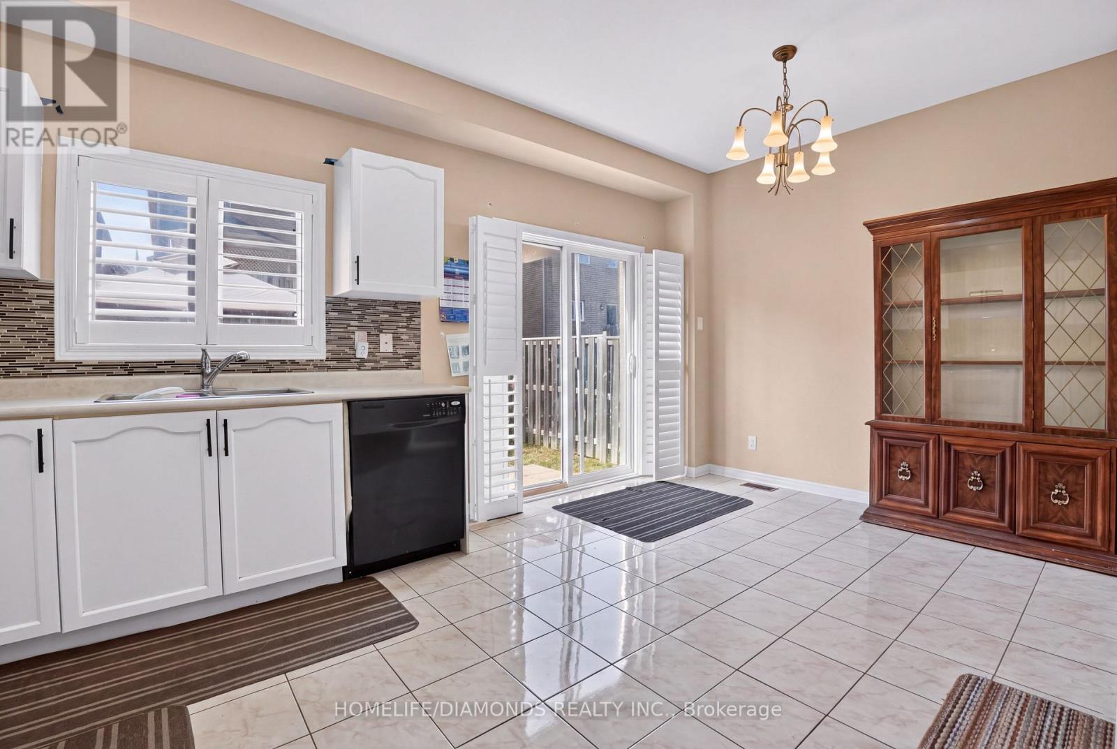 58 Fandango Drive, Brampton, Ontario  L6X 0R4 - Photo 17 - W13655340