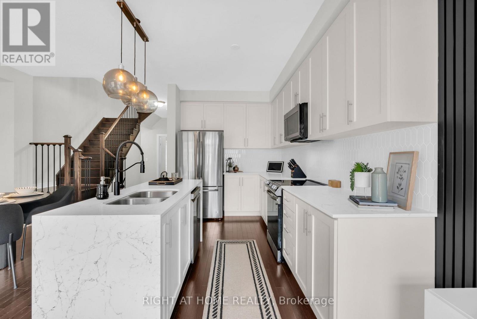 36 Matterhorn Road, Brampton, Ontario  L7A 0E7 - Photo 14 - W13655390