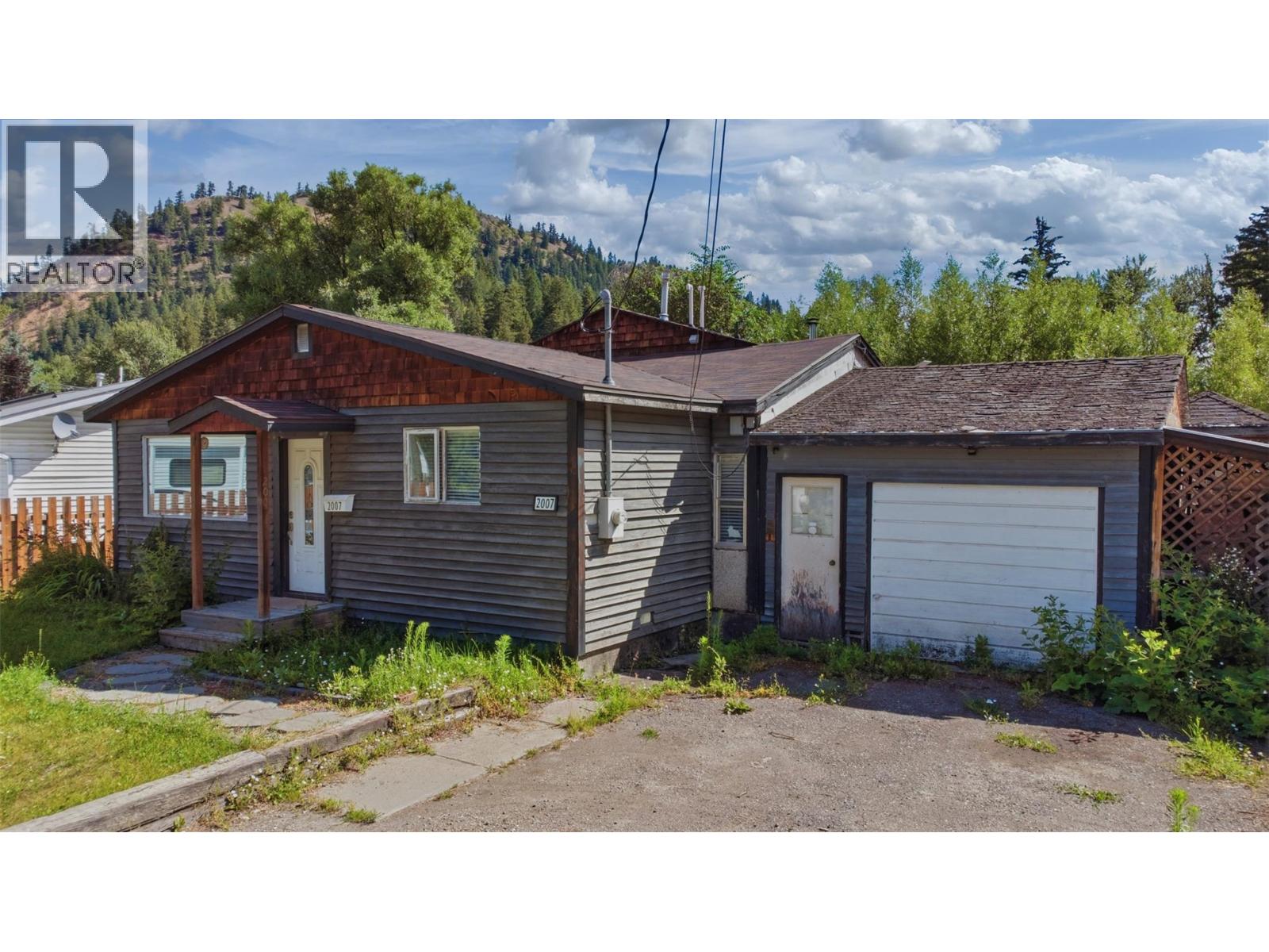2007 Heighway Crescent, Lumby, British Columbia