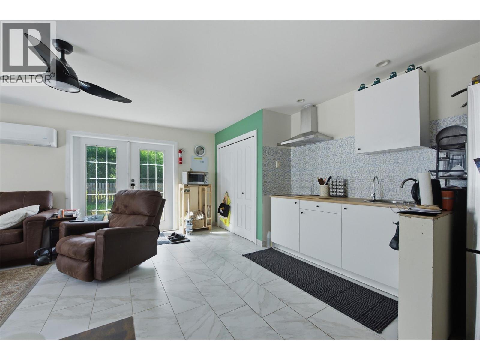 2007 Heighway Crescent, Lumby, British Columbia  V0E 2G0 - Photo 22 - 10393833