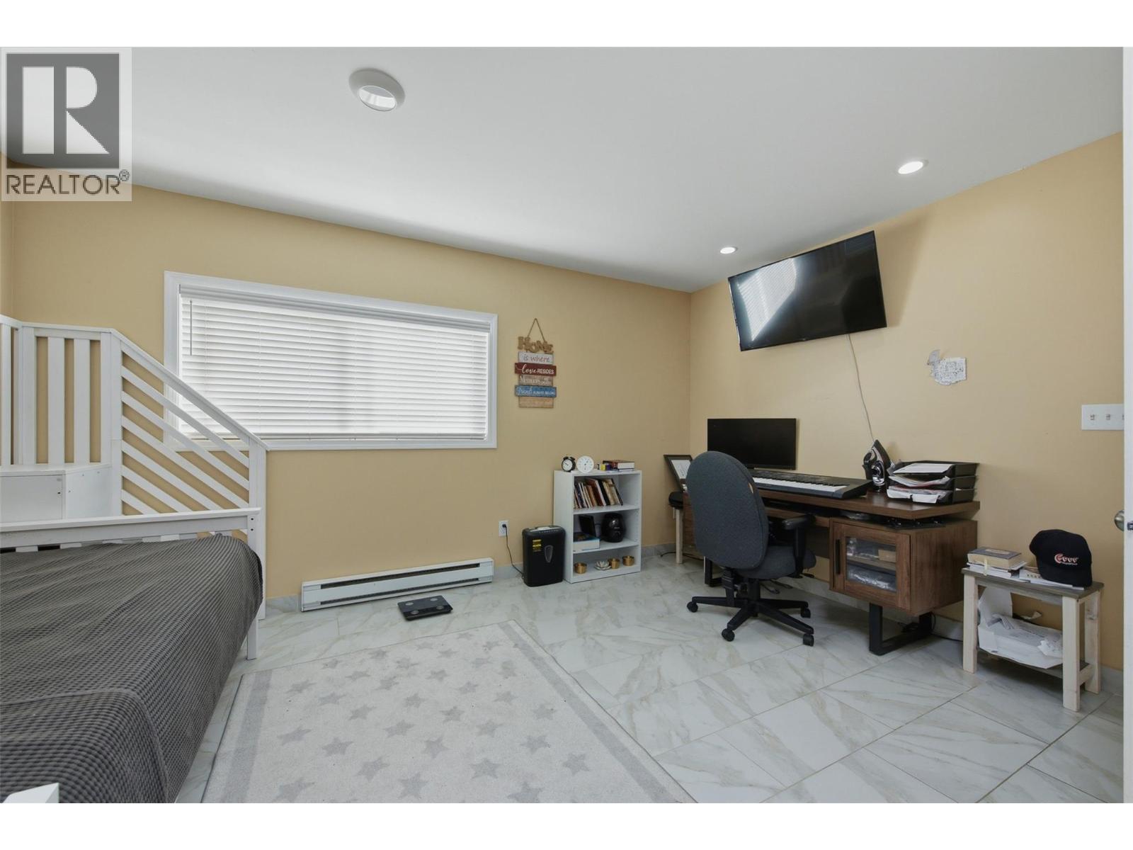 2007 Heighway Crescent, Lumby, British Columbia  V0E 2G0 - Photo 25 - 10393833