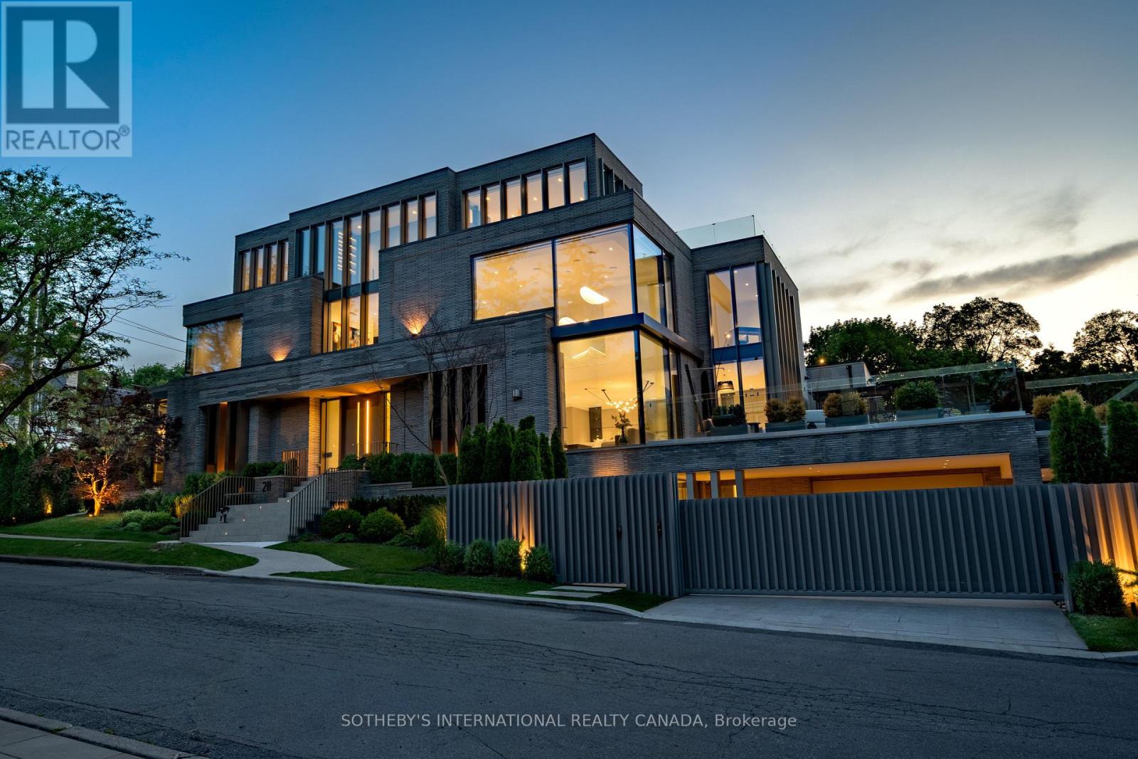 211 Dunvegan Road, Toronto, Ontario M5P 2P3 - Photo 49 - C13653822
