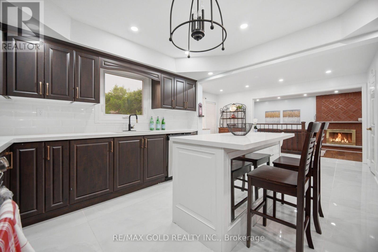 40 Kenpark Avenue, Brampton, Ontario  L6Z 3R5 - Photo 19 - W13606034