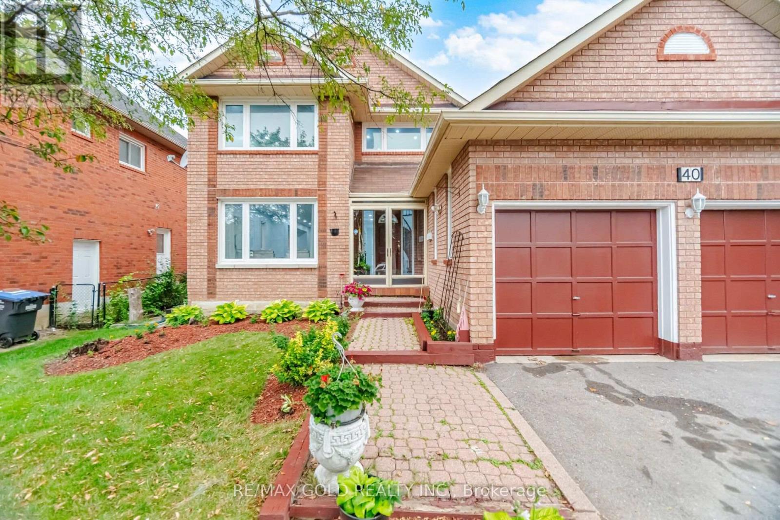 40 Kenpark Avenue, Brampton, Ontario  L6Z 3R5 - Photo 5 - W13606034