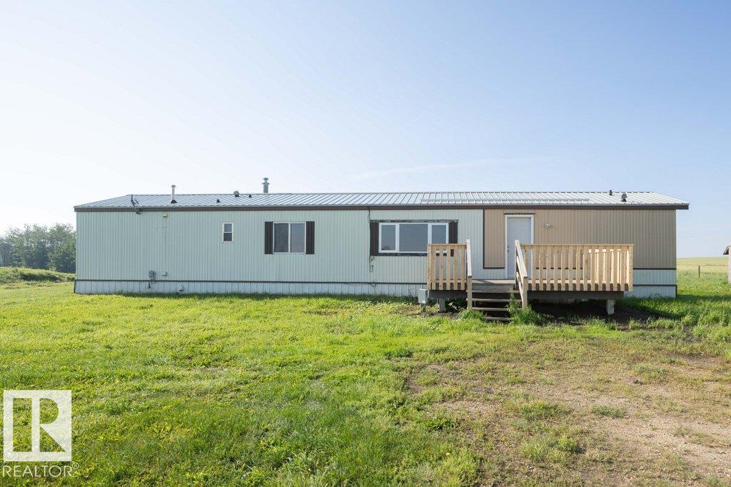 26417 Twp Rd 582, Rural Westlock County, Alberta  T0G 1W0 - Photo 2 - E4502938