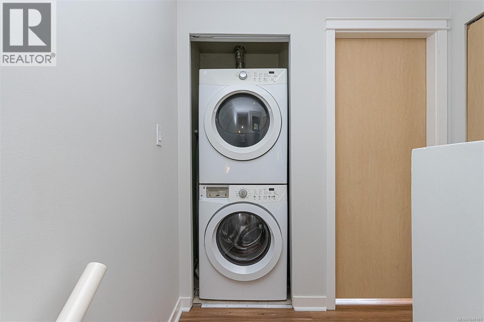 3 1019 North Park St, Victoria, British Columbia  V8T 5L4 - Photo 25 - 1045181