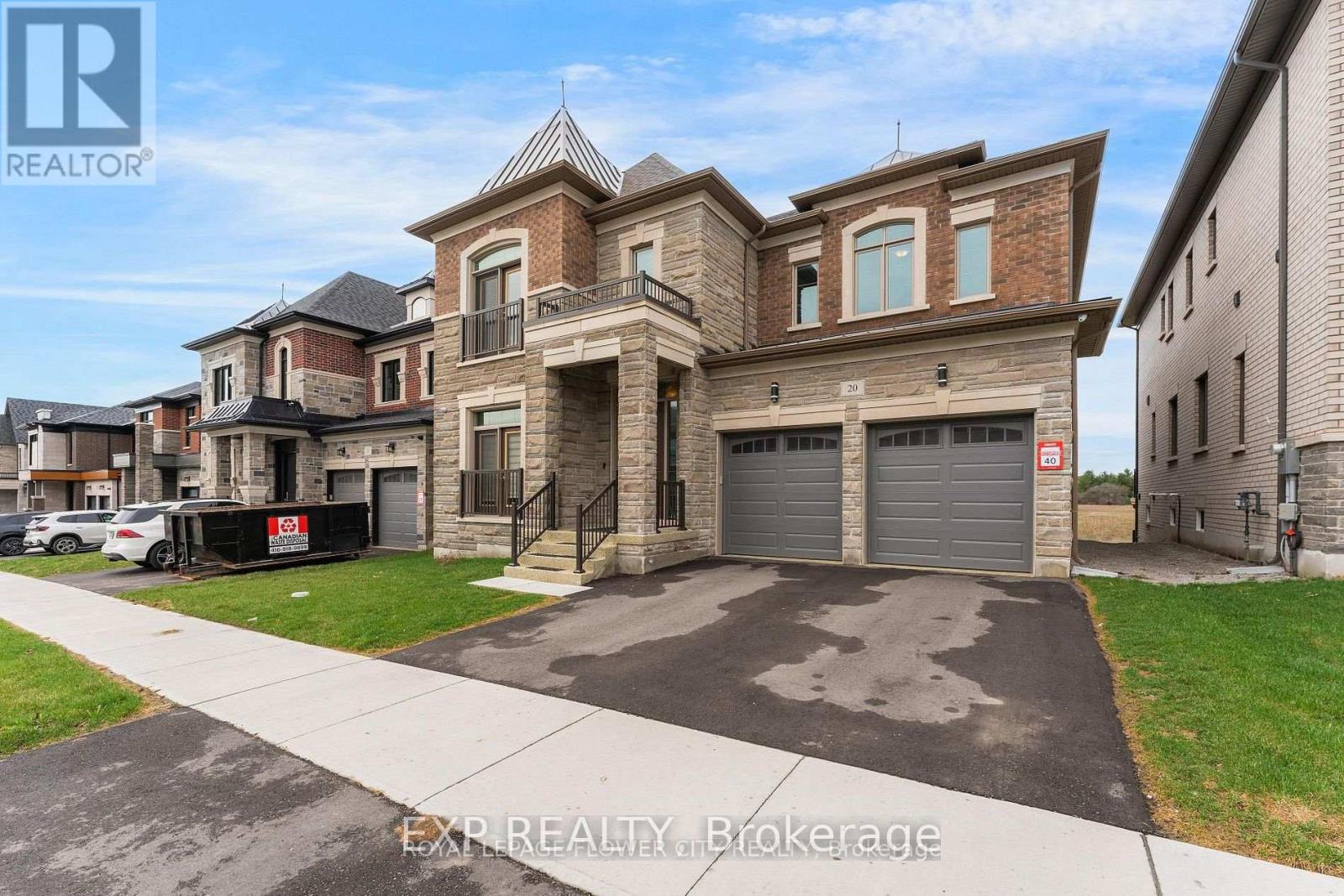 20 Seraville Street, Vaughan, Ontario  L3L 0H1 - Photo 3 - N13655386