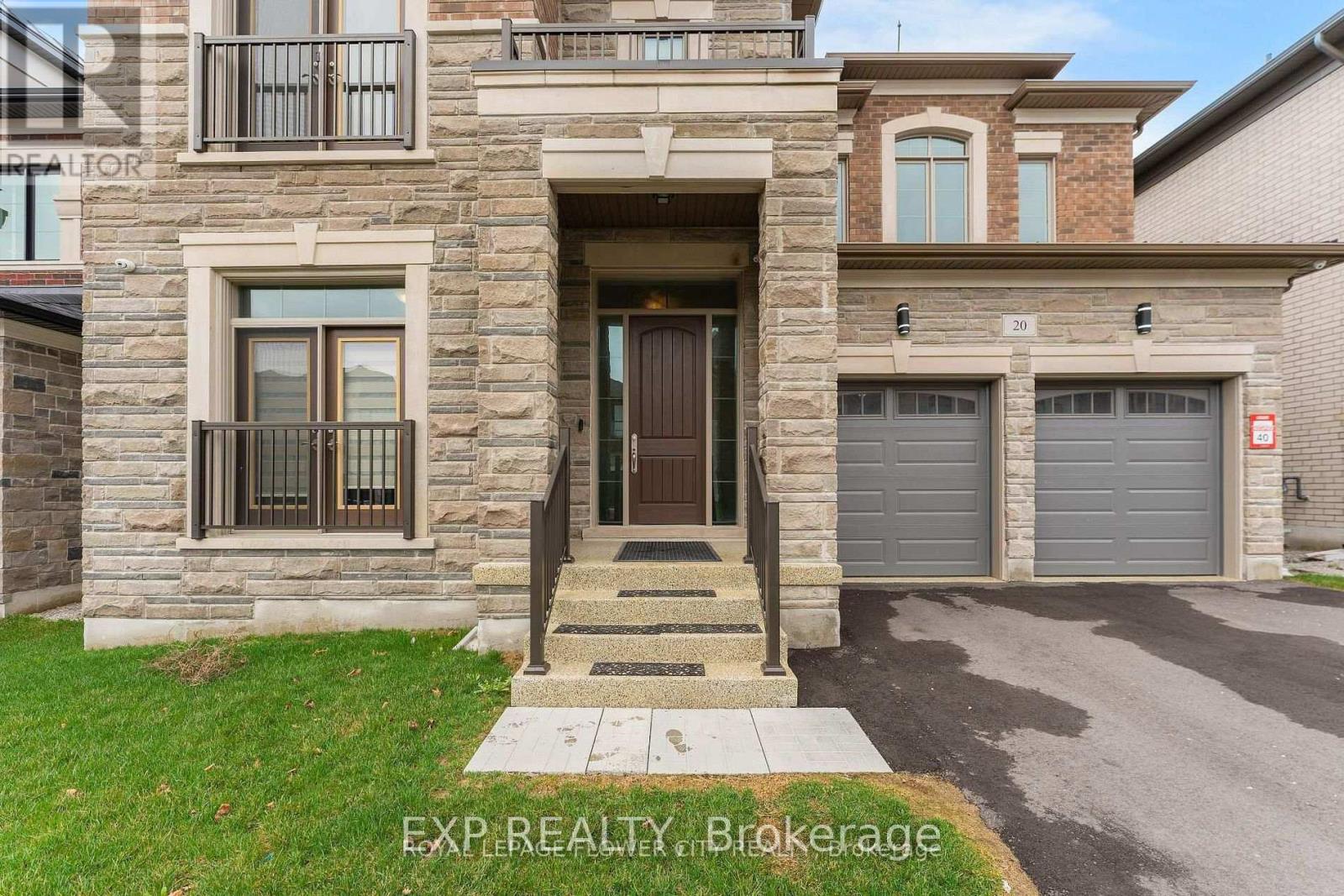 20 Seraville Street, Vaughan, Ontario  L3L 0H1 - Photo 2 - N13655386