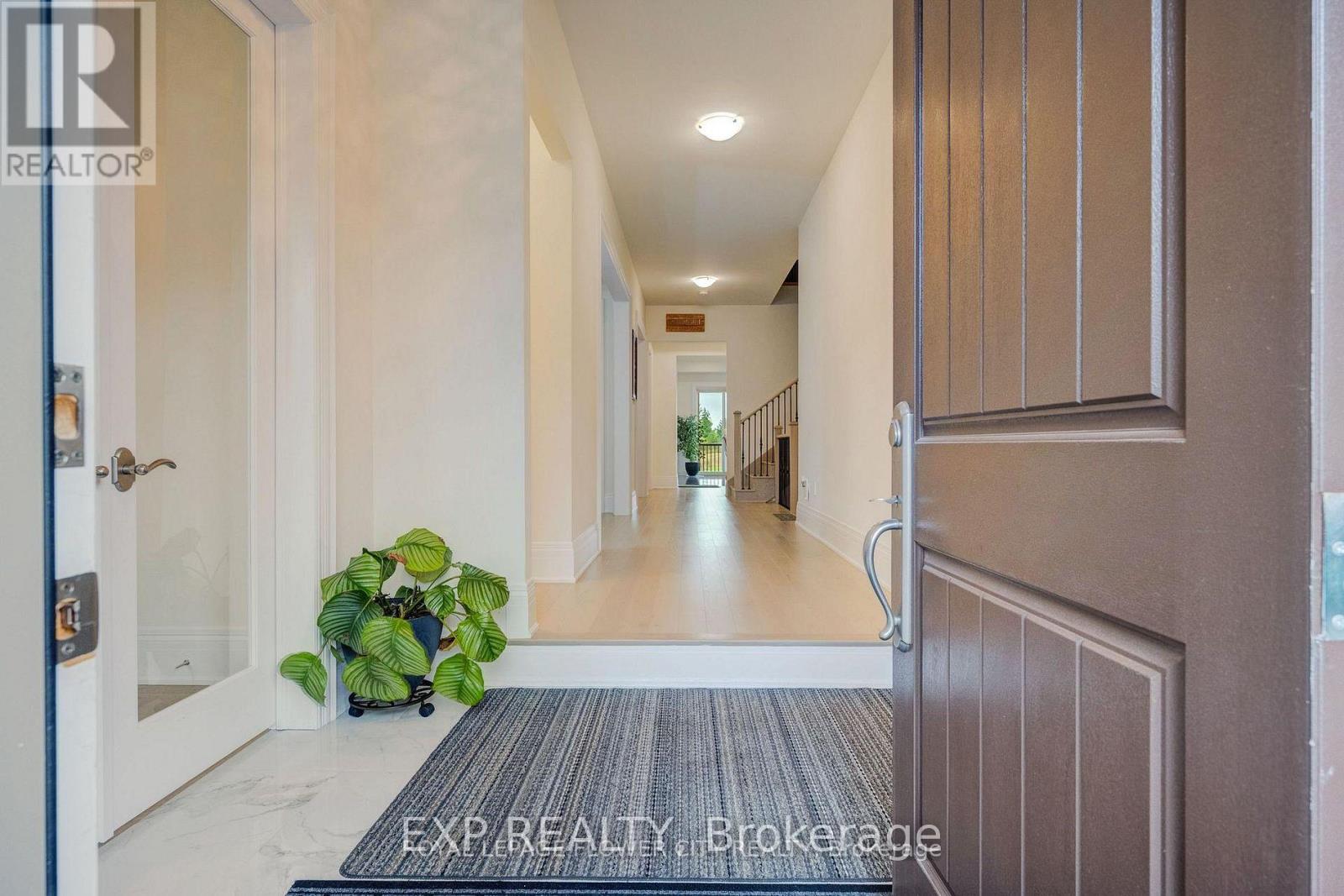 20 Seraville Street, Vaughan, Ontario  L3L 0H1 - Photo 4 - N13655386