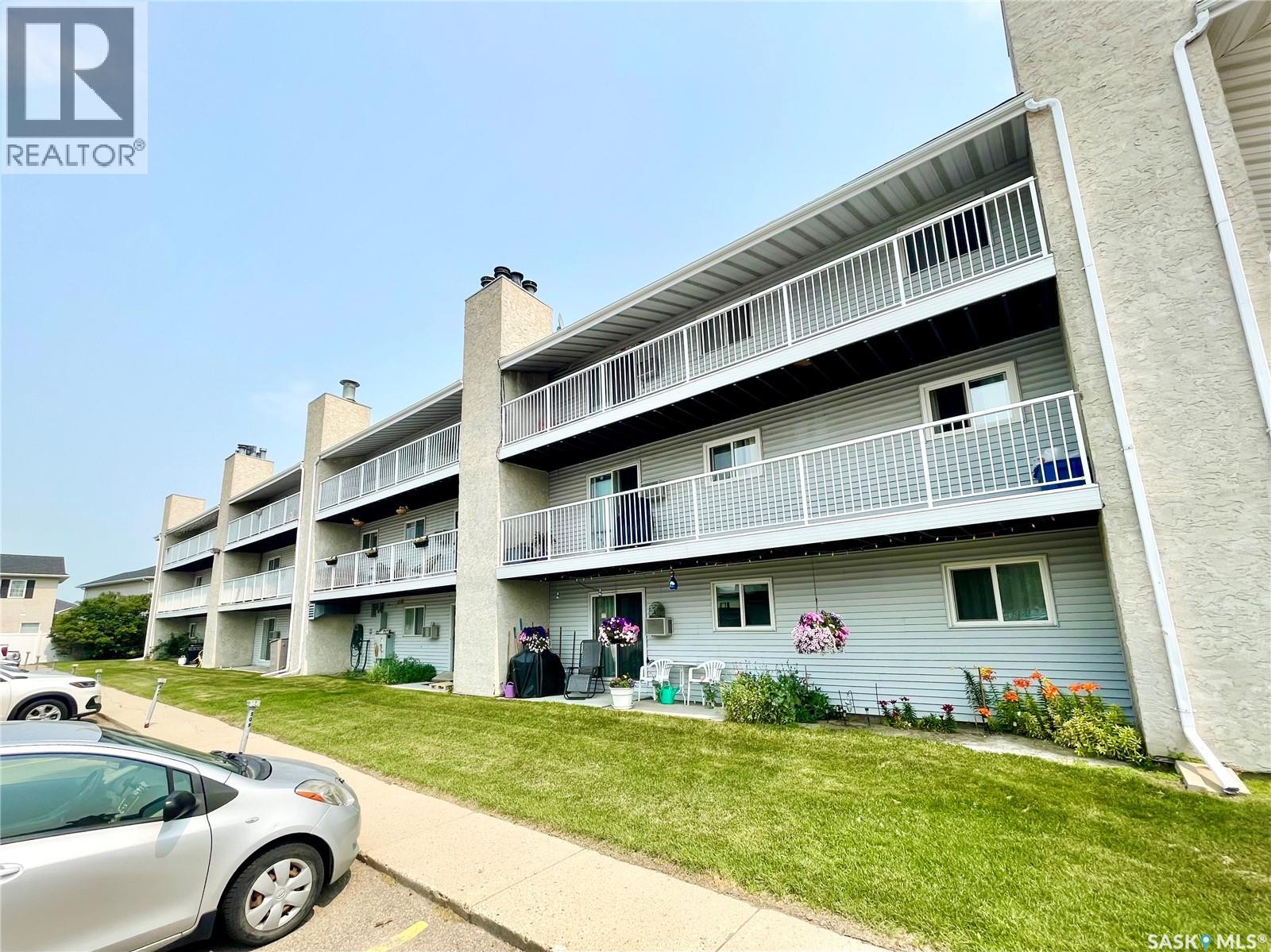 505 2406 Heseltine Road, Regina, Saskatchewan  S4V 1N9 - Photo 2 - SK039385