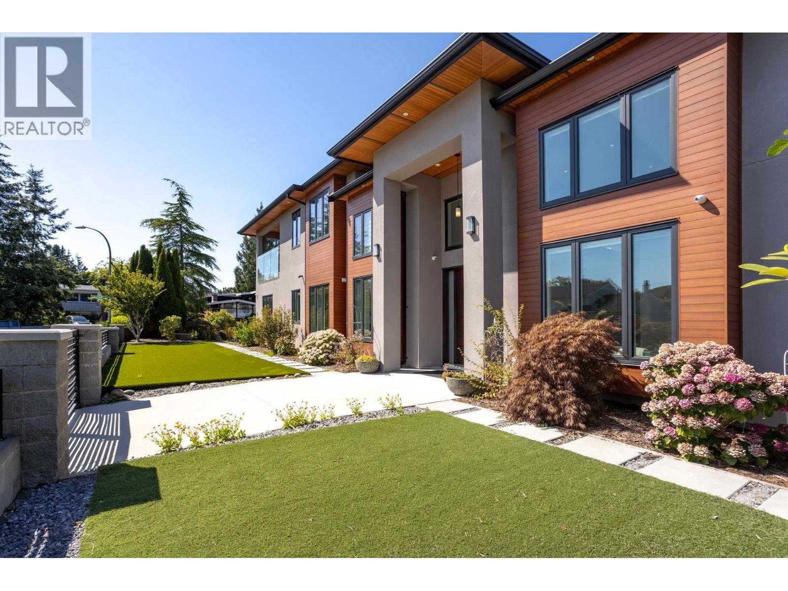 3291 Ullsmore Avenue, Richmond, British Columbia  V7C 1R8 - Photo 3 - R3153432