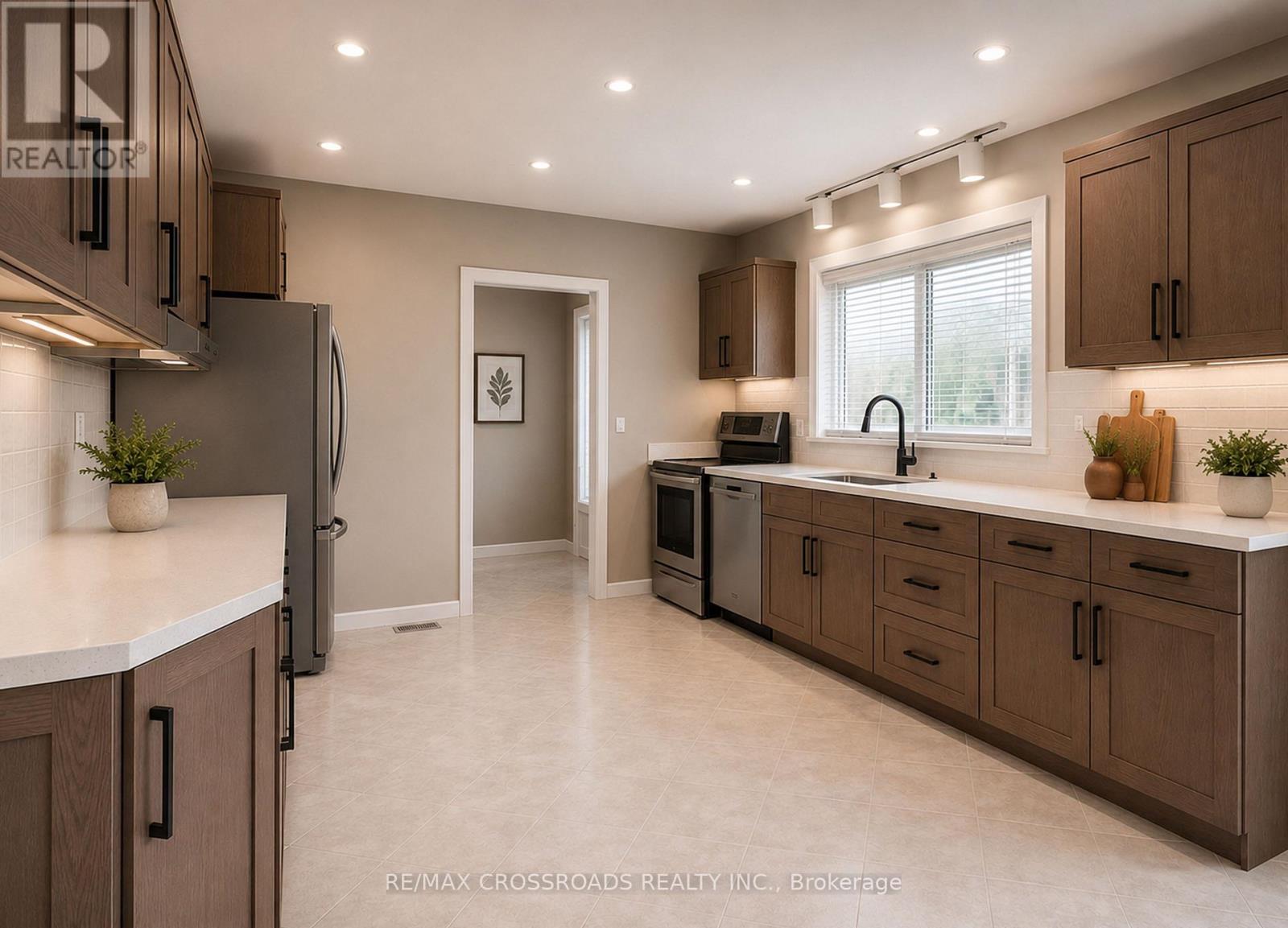 166 Elizabeth Crescent N, Whitby, Ontario  L1N 3R7 - Photo 9 - E13647854