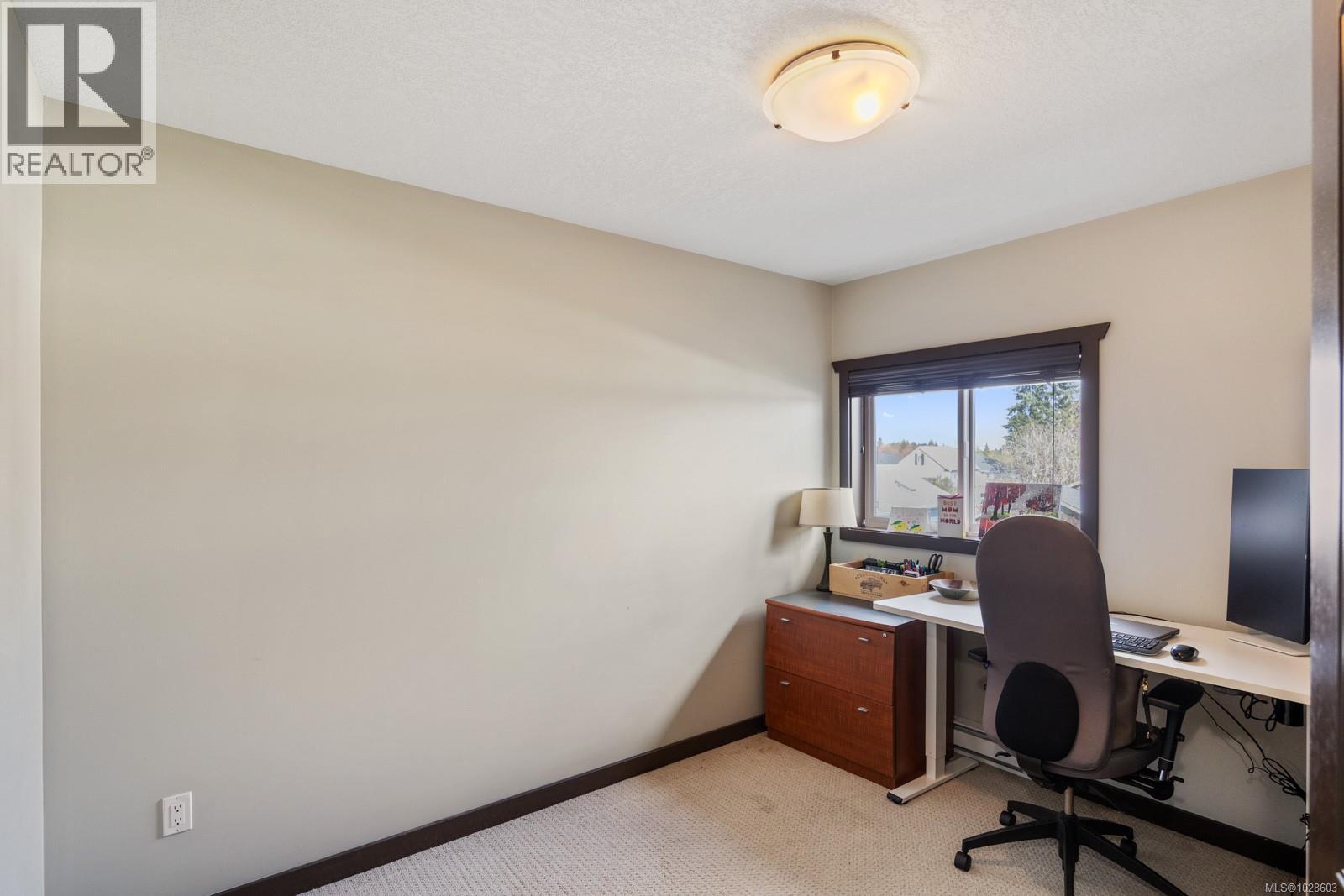 2735 Rydal Ave, Cumberland, British Columbia  V0R 1S0 - Photo 13 - 1028603