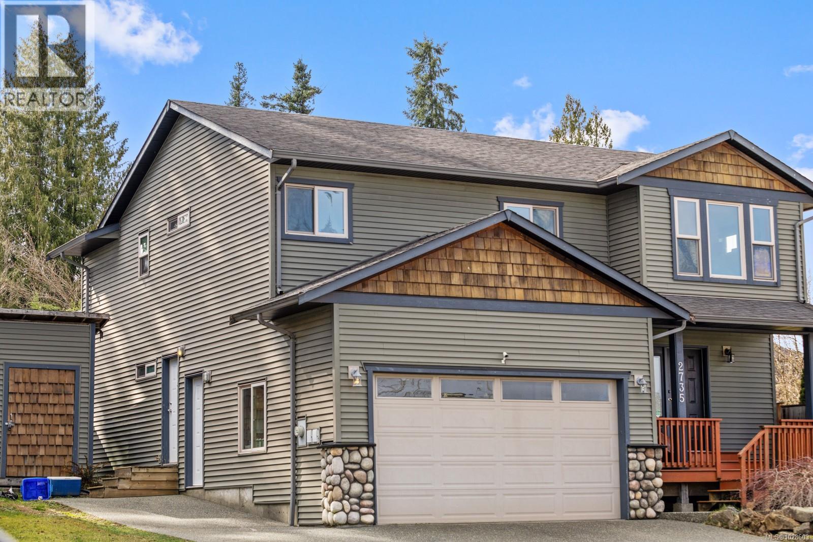 2735 Rydal Ave, Cumberland, British Columbia  V0R 1S0 - Photo 1 - 1028603