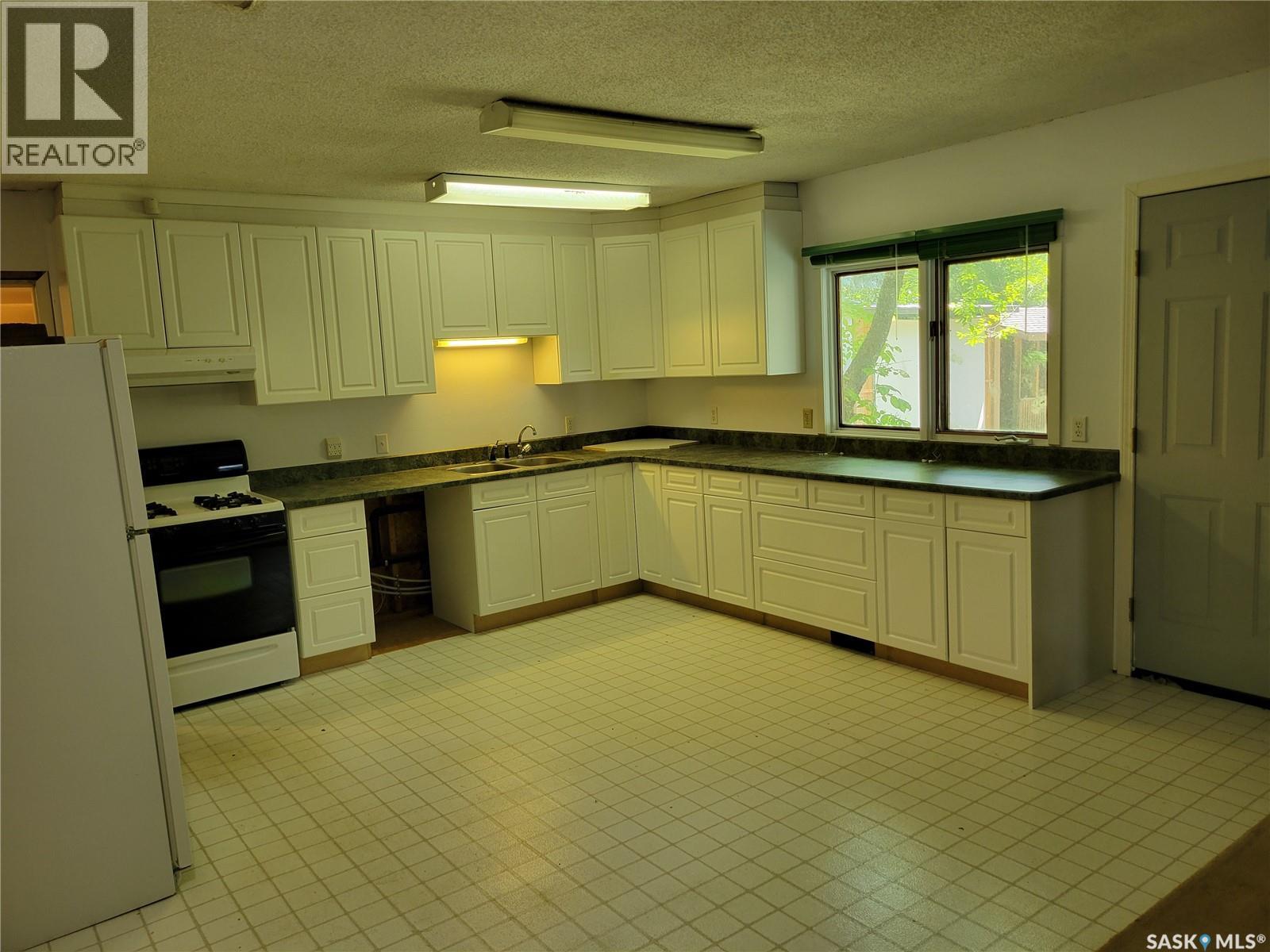 27 Elm Street, Katepwa Beach, Saskatchewan  S0G 2Y0 - Photo 15 - SK045022
