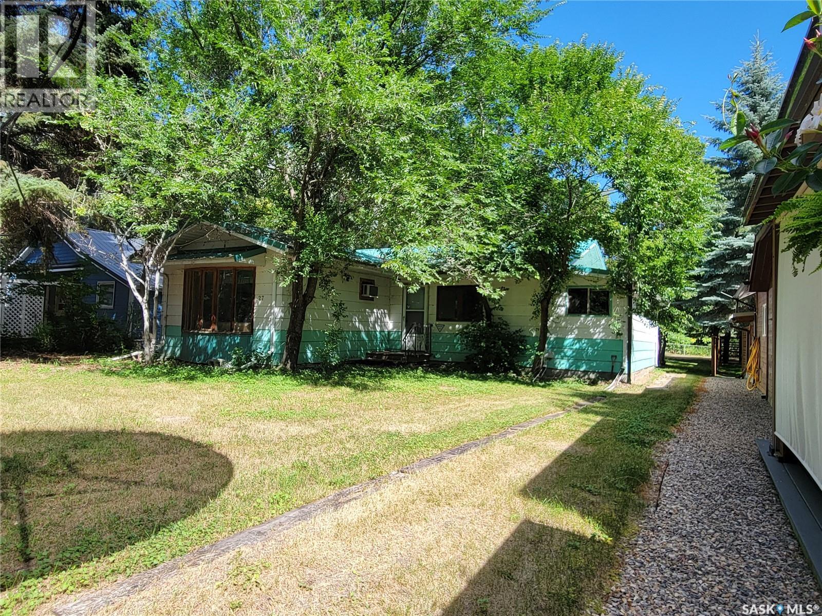 27 Elm Street, Katepwa Beach, Saskatchewan  S0G 2Y0 - Photo 2 - SK045022