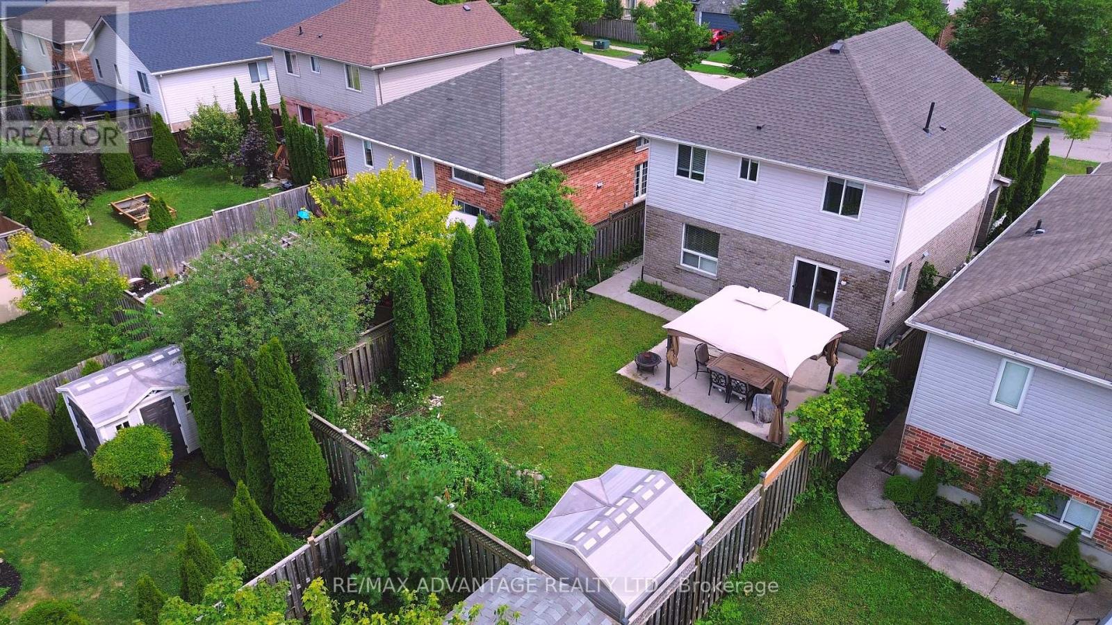 816 Wild Rose Lane S, London North, Ontario  N6H 5X4 - Photo 3 - X13655476