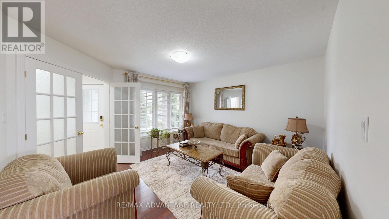 816 Wild Rose Lane S, London North, Ontario  N6H 5X4 - Photo 8 - X13655476