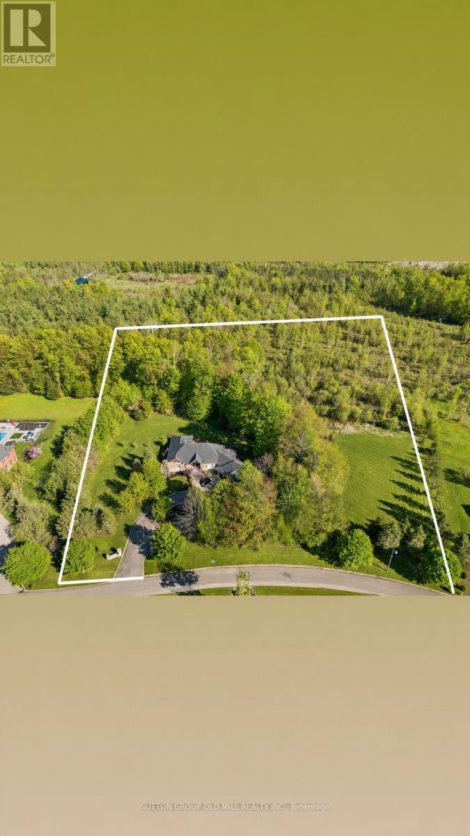 7 Rolling Meadow Drive, Caledon, Ontario  L7K 0N2 - Photo 3 - W13191010