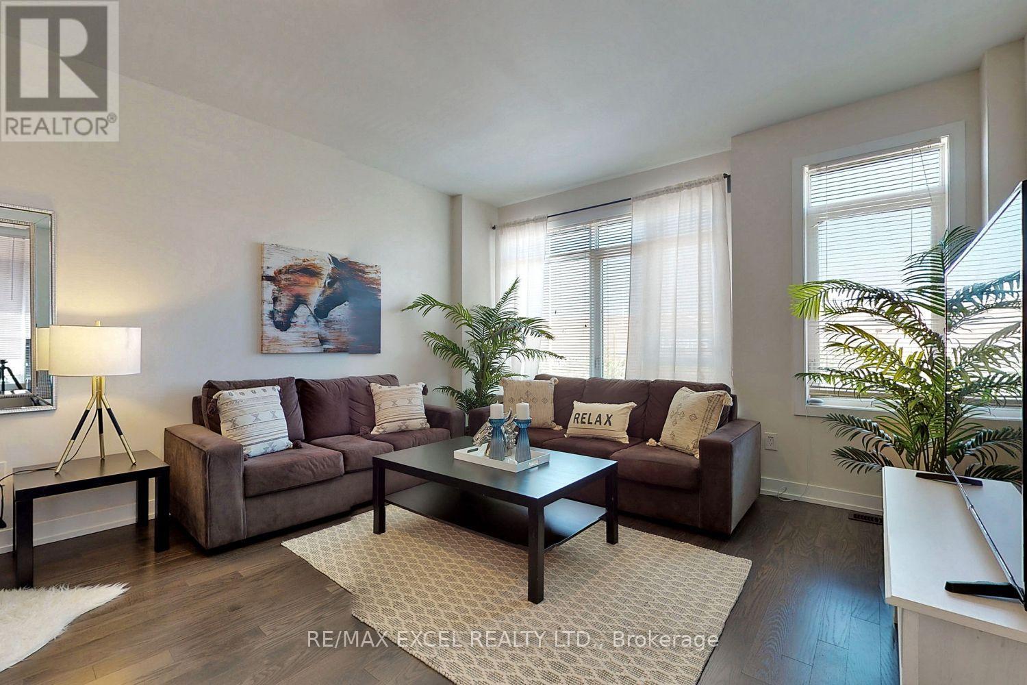 46 Troon Avenue, Vaughan, Ontario  L6A 4Z2 - Photo 12 - N13655478
