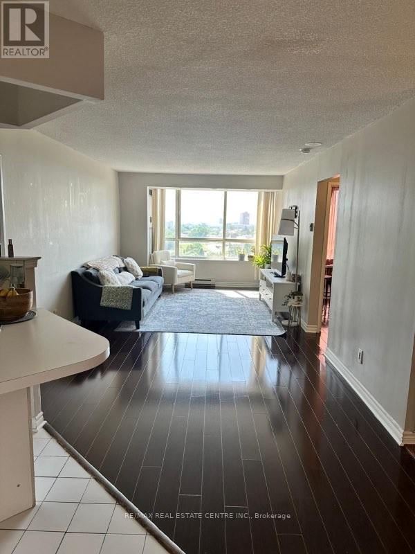 812 - 3605 Kariya Drive S, Mississauga, Ontario  L5B 3J4 - Photo 2 - W13655432