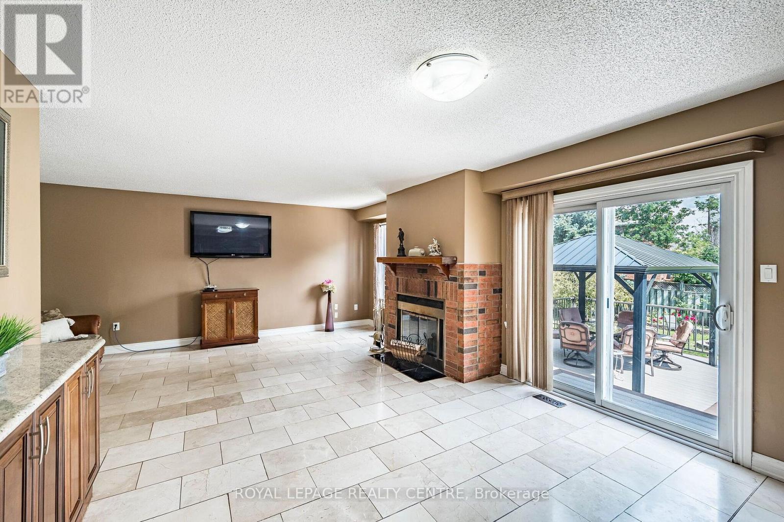 3211 Dovetail Mews, Mississauga, Ontario  L5L 5K4 - Photo 11 - W13615914