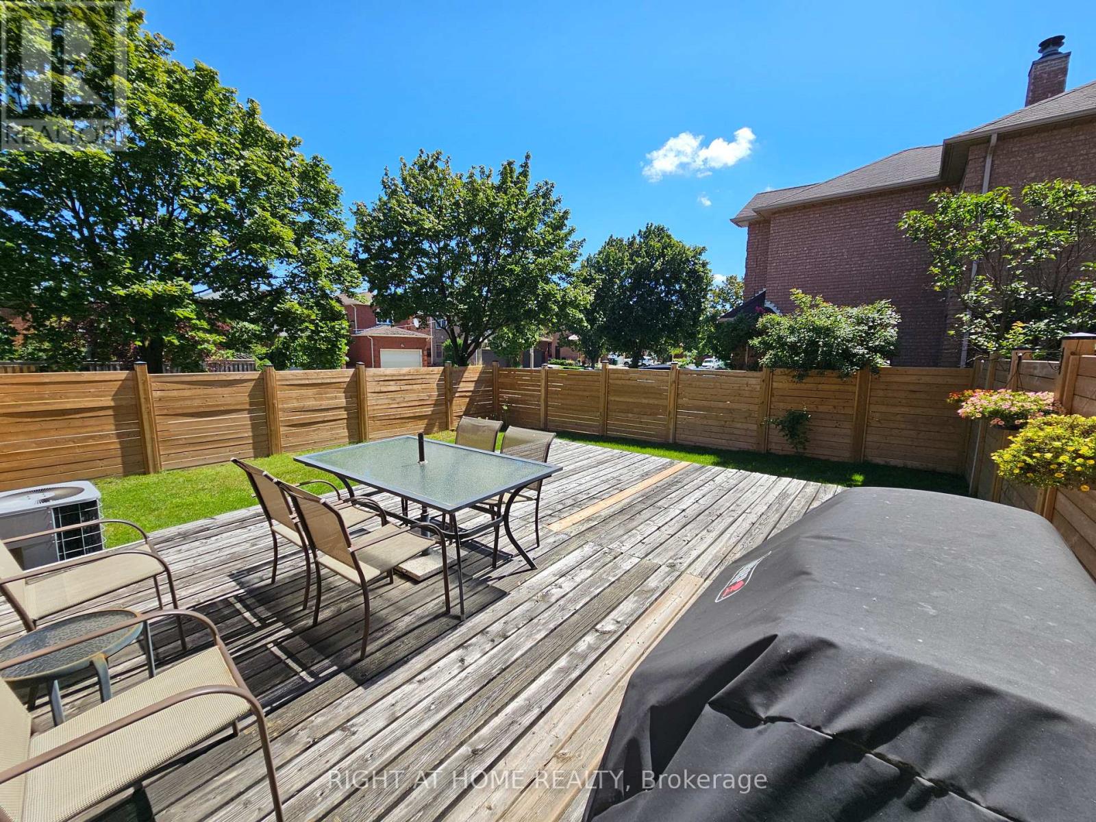 710 Ashprior Avenue, Mississauga, Ontario  L5R 3N8 - Photo 24 - W13626504