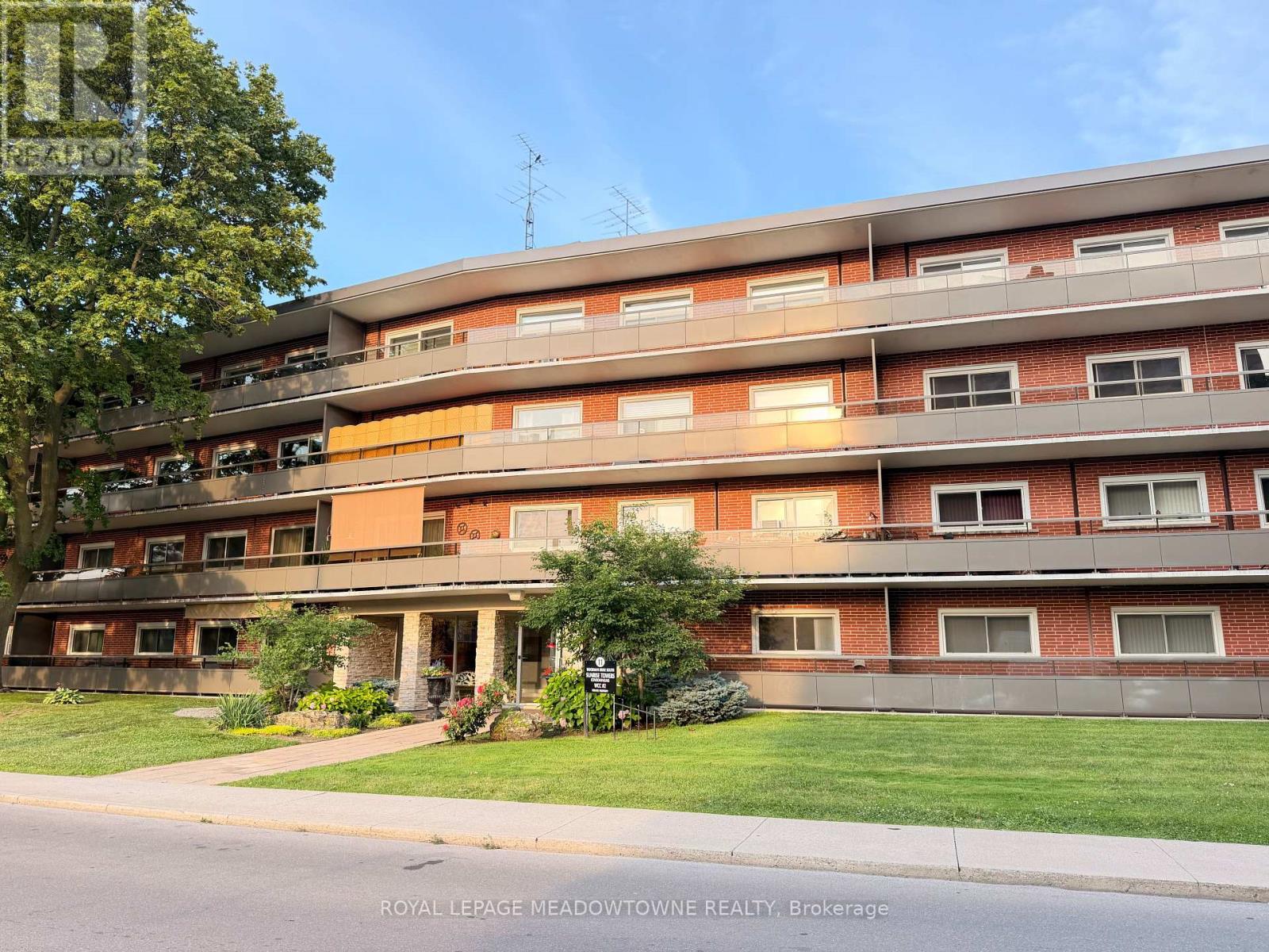 411 - 11 Woodman Drive, Hamilton (Corman), Ontario  L8K 4E3 - Photo 1 - X13655434