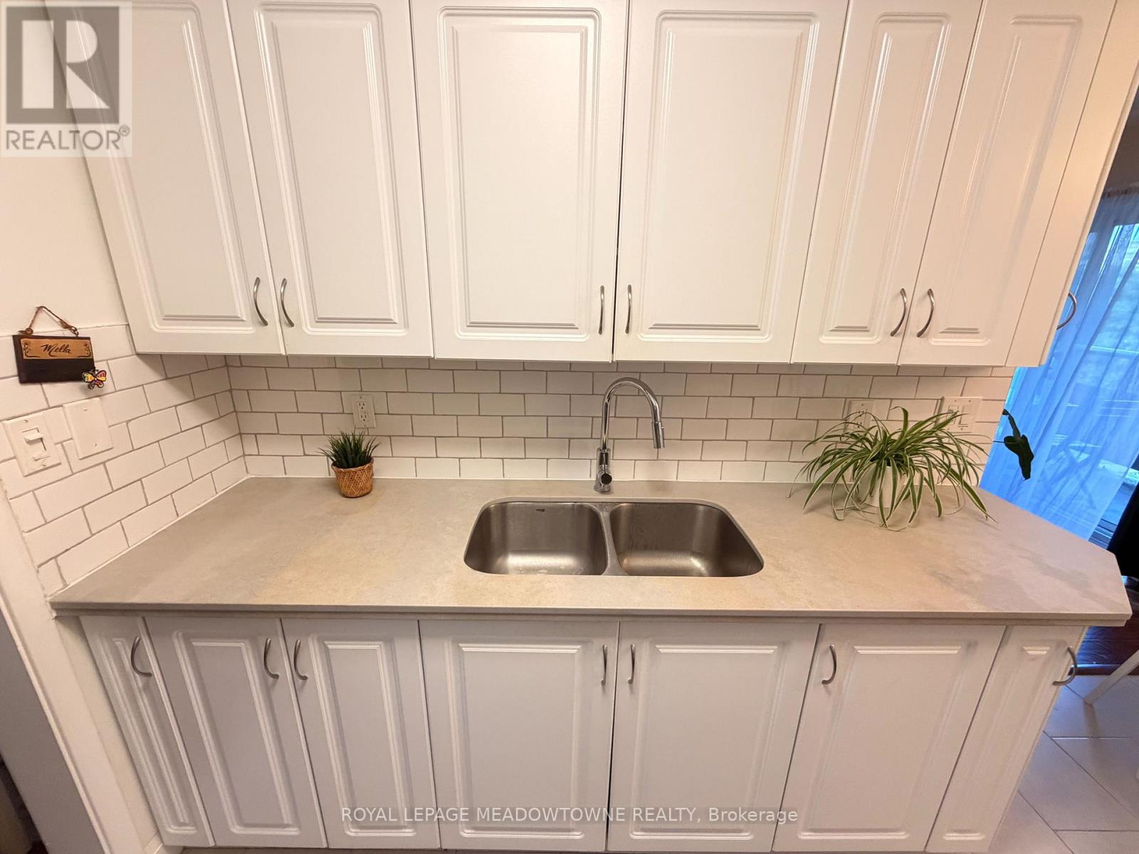 411 - 11 Woodman Drive, Hamilton (Corman), Ontario  L8K 4E3 - Photo 11 - X13655434
