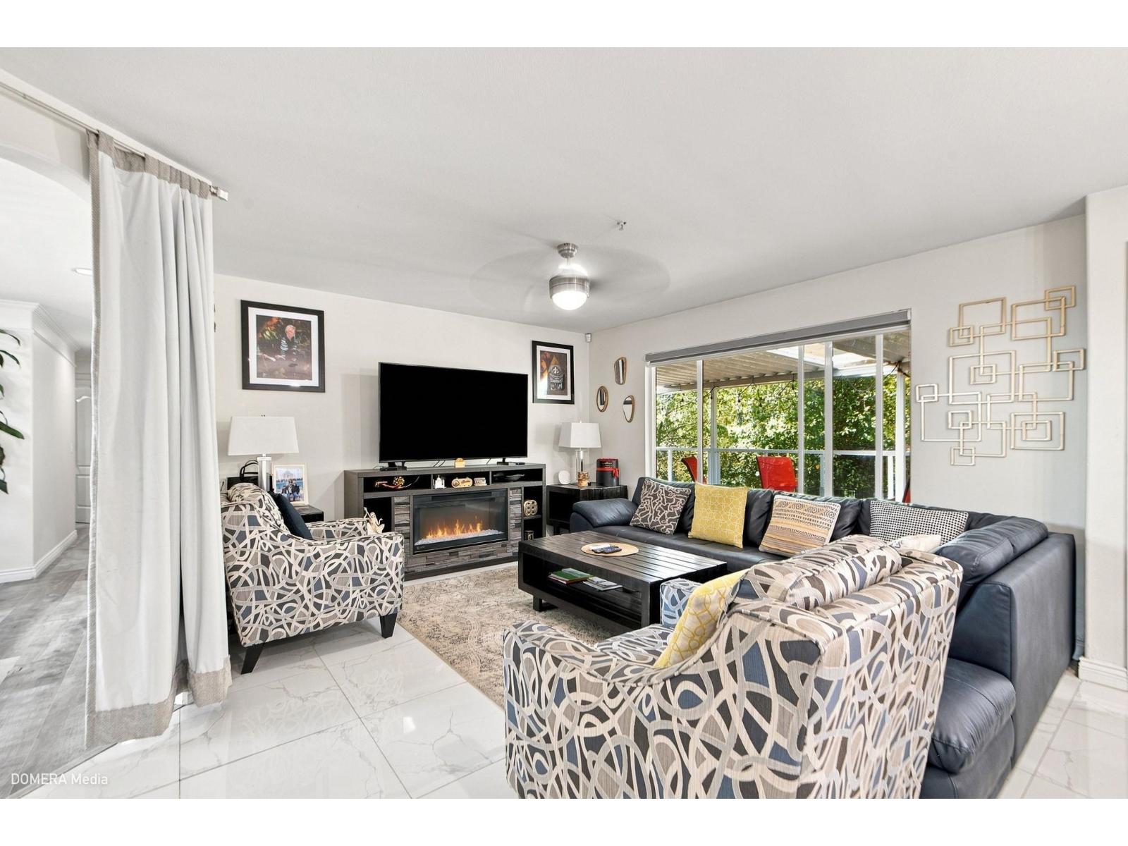 13755 93a Avenue, Surrey, British Columbia  V3V 8A9 - Photo 13 - R3151044