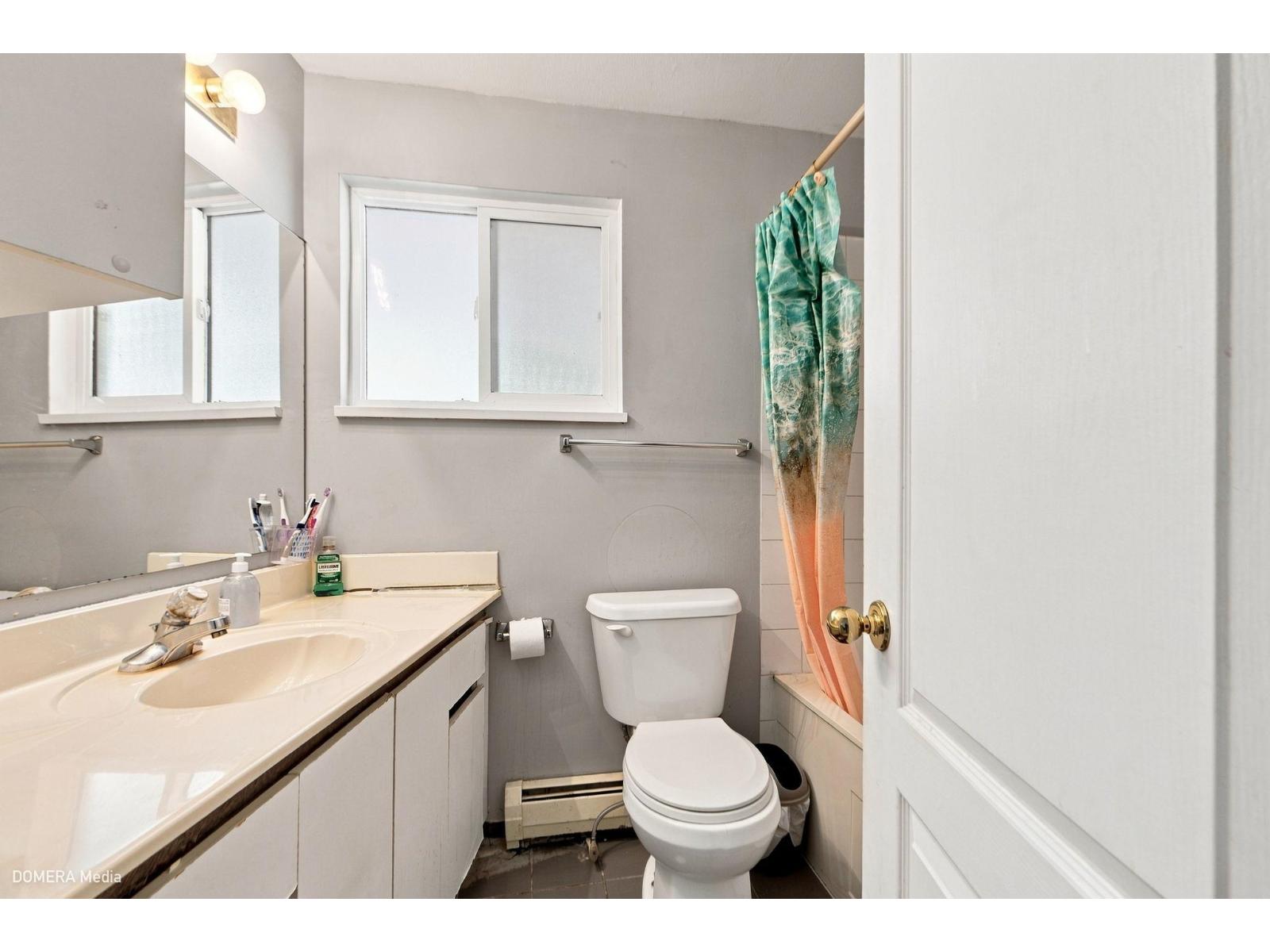 13755 93a Avenue, Surrey, British Columbia  V3V 8A9 - Photo 38 - R3151044