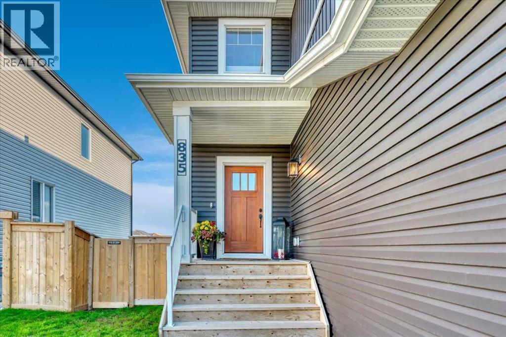835 Lakewood Circle, Strathmore, Alberta  T1P 0G7 - Photo 3 - A2324991