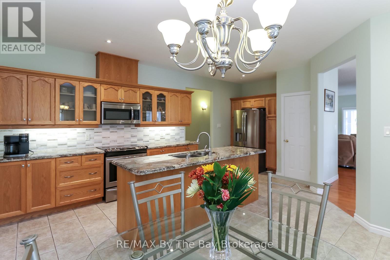 60 Martyn Drive, Wasaga Beach, Ontario  L9Z 1N6 - Photo 12 - S13589366