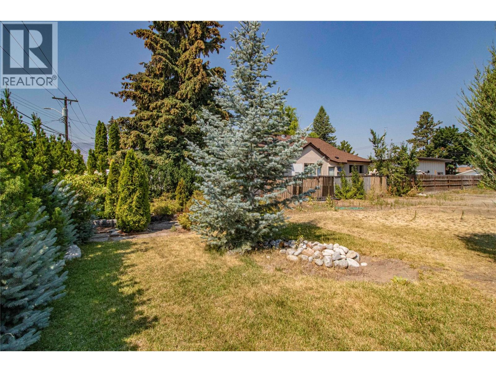 105 Lee Avenue, Penticton, British Columbia  V2A 3V9 - Photo 8 - 10394084