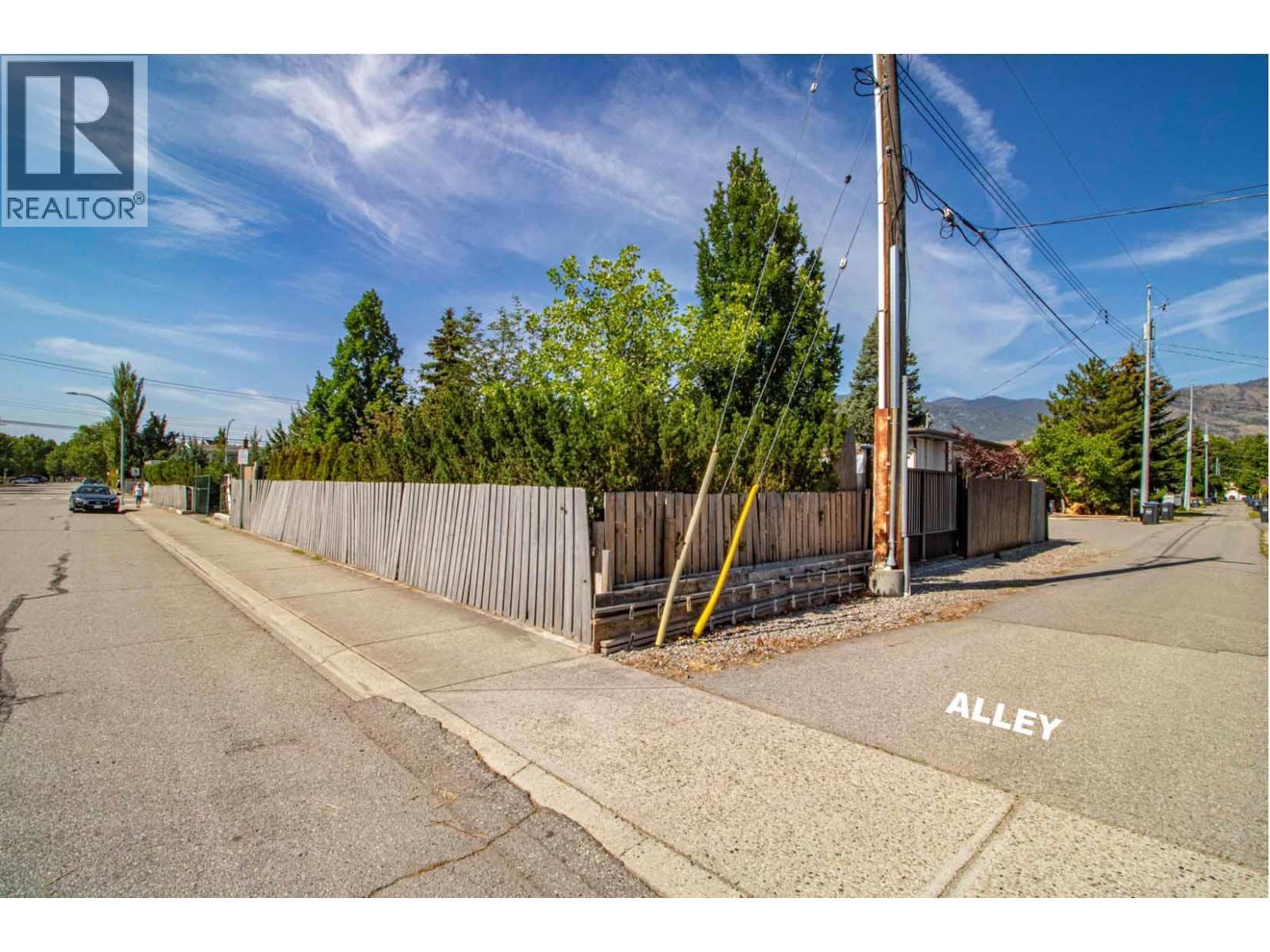 105 Lee Avenue, Penticton, British Columbia  V2A 3V9 - Photo 16 - 10394084