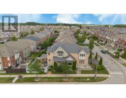 4 OVERHOLD CRESCENT, Richmond Hill, Ontario