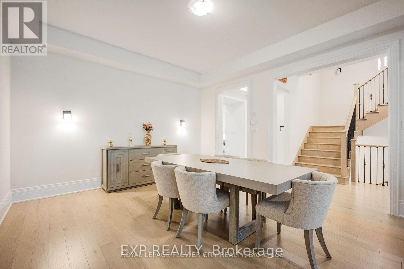 20 Seraville Street, Vaughan, Ontario  L3L 0H1 - Photo 5 - N13655386
