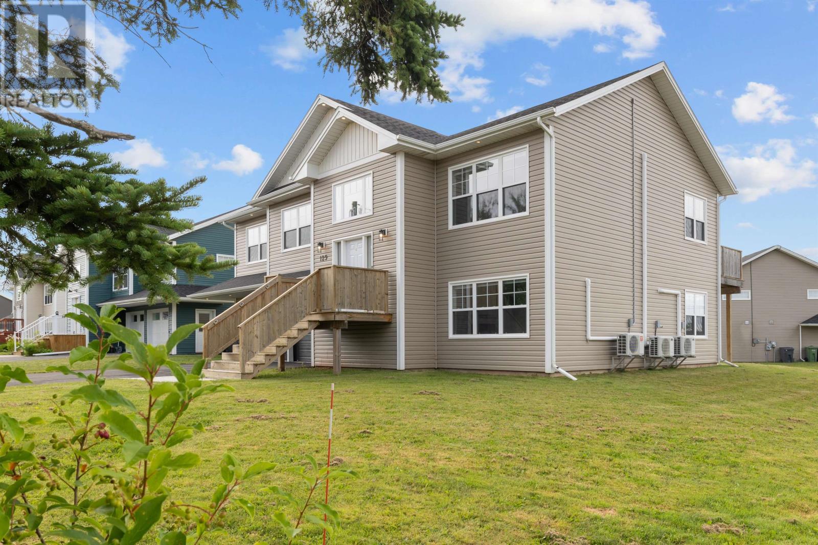 129 Royalty Road, Charlottetown, Prince Edward Island  C1E 3E7 - Photo 3 - 202620068
