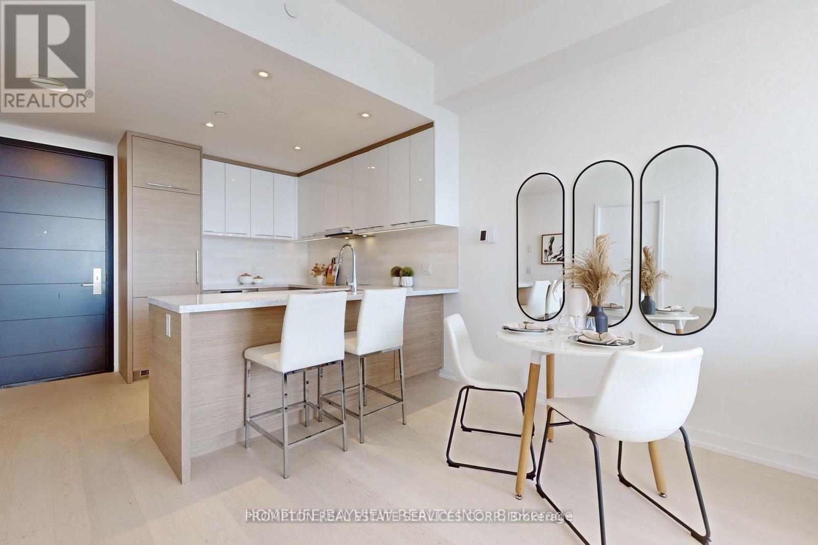 4312 - 488 University Avenue, Toronto, Ontario M5G 0C1 - Photo 5 - C13655502