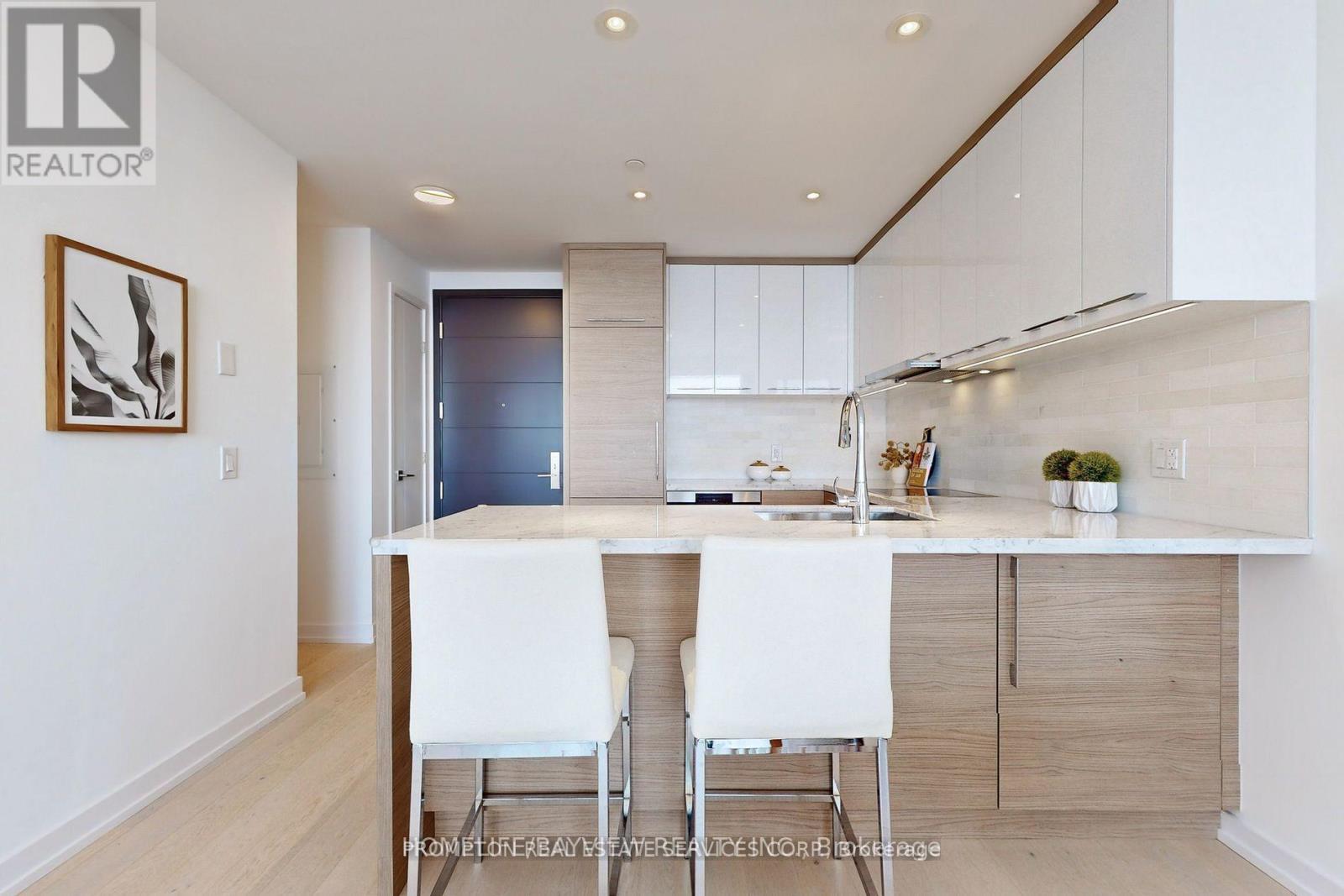 4312 - 488 University Avenue, Toronto, Ontario M5G 0C1 - Photo 6 - C13655502