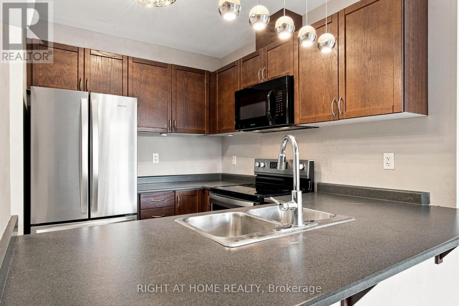 201 - 2 Colonial Drive, Guelph, Ontario  N1L 0K8 - Photo 6 - X13655540