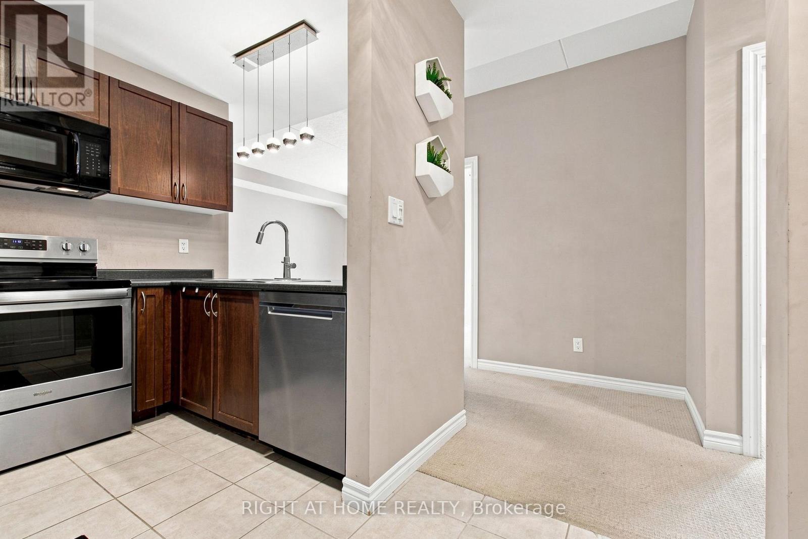 201 - 2 Colonial Drive, Guelph, Ontario  N1L 0K8 - Photo 7 - X13655540