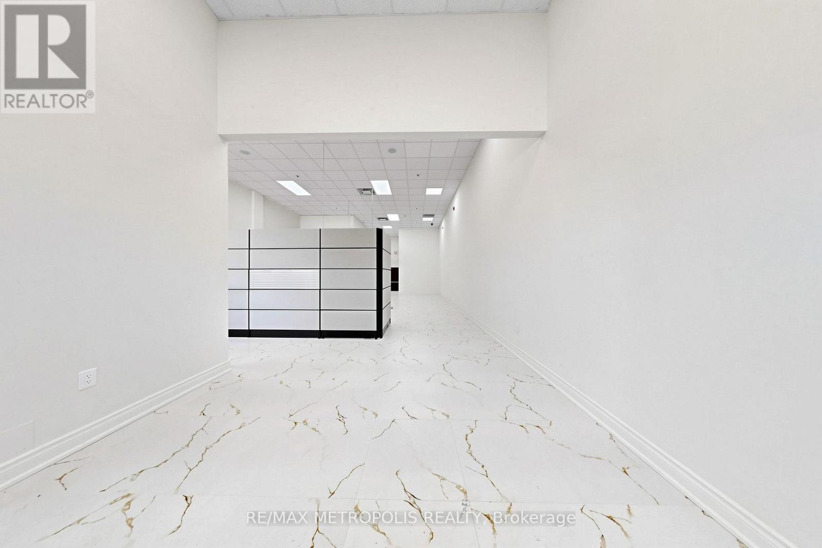 C2 - 802 Southdown Road, Mississauga, Ontario L5J 2Y4 - Photo 6 - W13647792