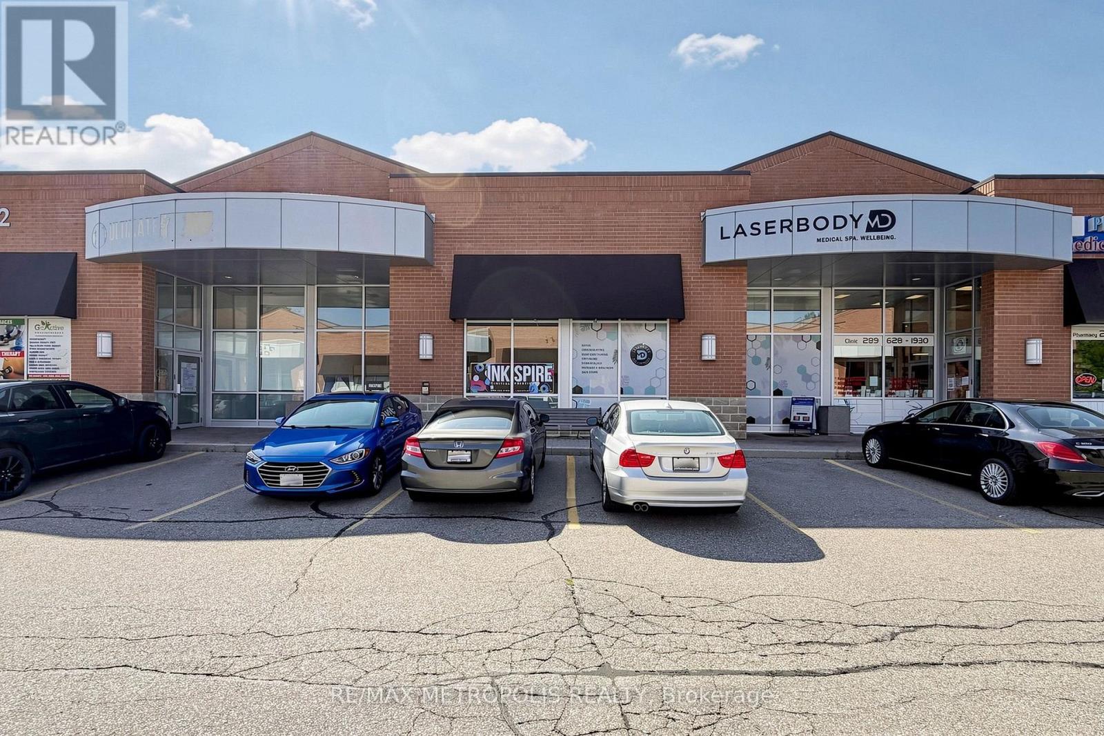 C2 - 802 Southdown Road, Mississauga, Ontario L5J 2Y4 - Photo 2 - W13647792