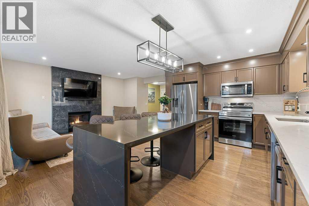173 Bridleridge View SW, Calgary, Alberta  T2Y 0E5 - Photo 2 - A2322153