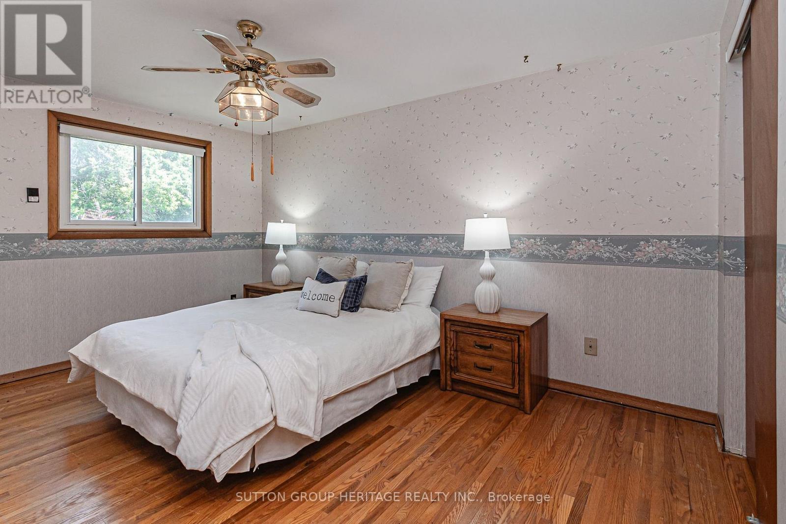 1113 Valley Court, Oshawa, Ontario  L1J 3M4 - Photo 10 - E13572516